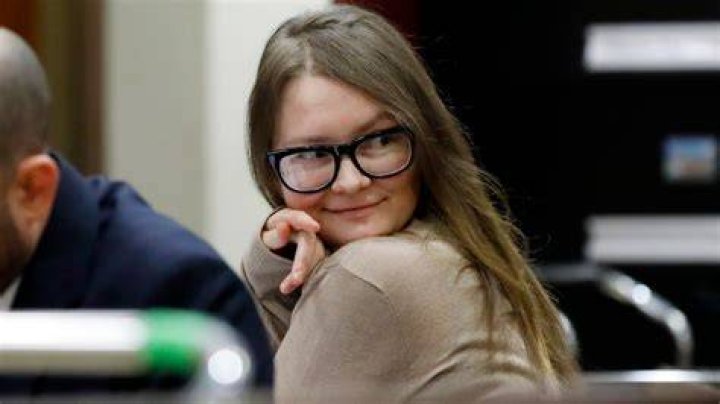 Anna Delvey Net Worth 2022 Inventing Anna Salary, How Much She Stole