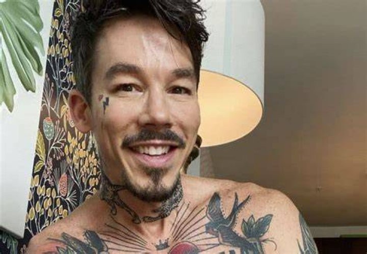 David Bromstad Net Worth, Tattoos, Height, House, Bio EcelebGossip