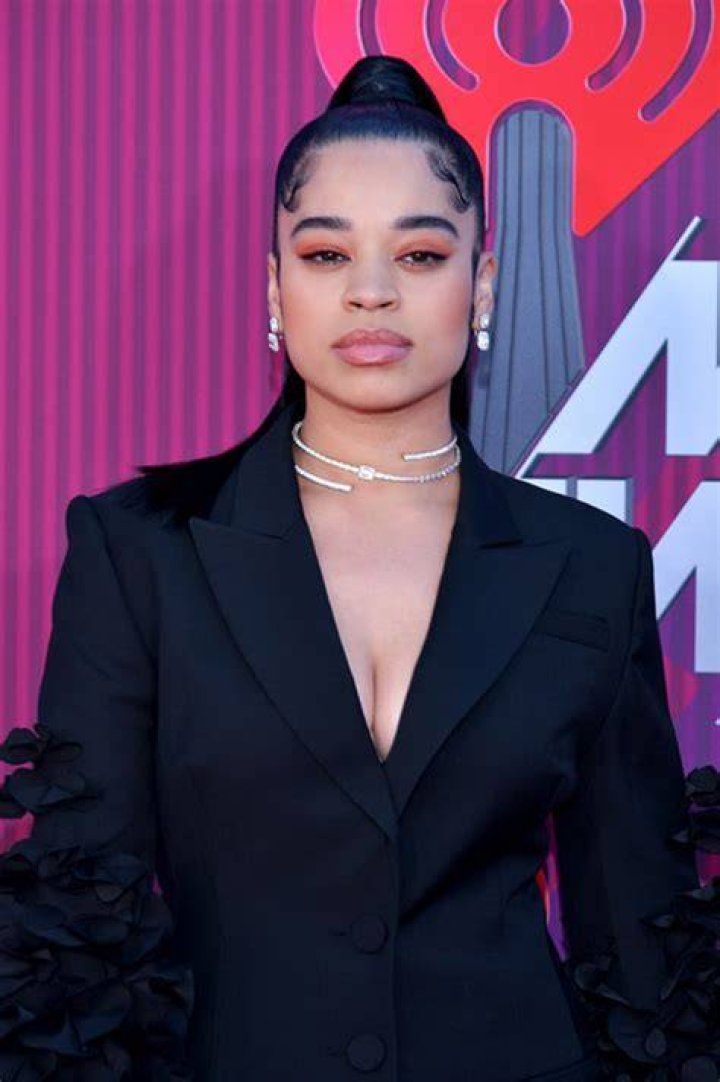Ella Mai Biography, Height & Life Story Super Stars Bio