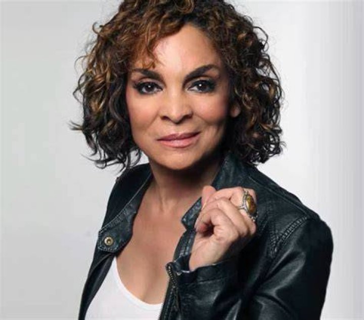 Jasmine Guy Net Worth (2020 Update)