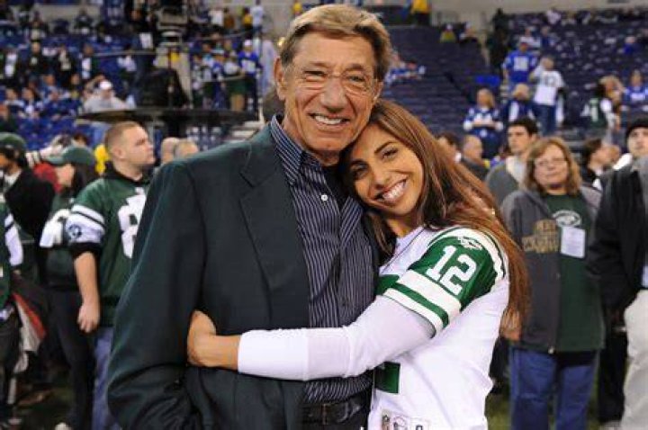 Joe Namath Awards count is 1