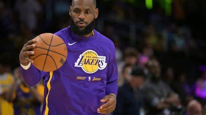 LeBron James' mother, Gloria, accepts plea deal that includes dropping