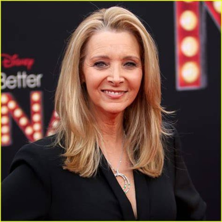 Lisa Kudrow Age, Net Worth, Husband, Family & Biography TheWikiFeed