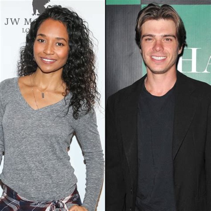 Matthew Lawrence And Chilli Age Difference