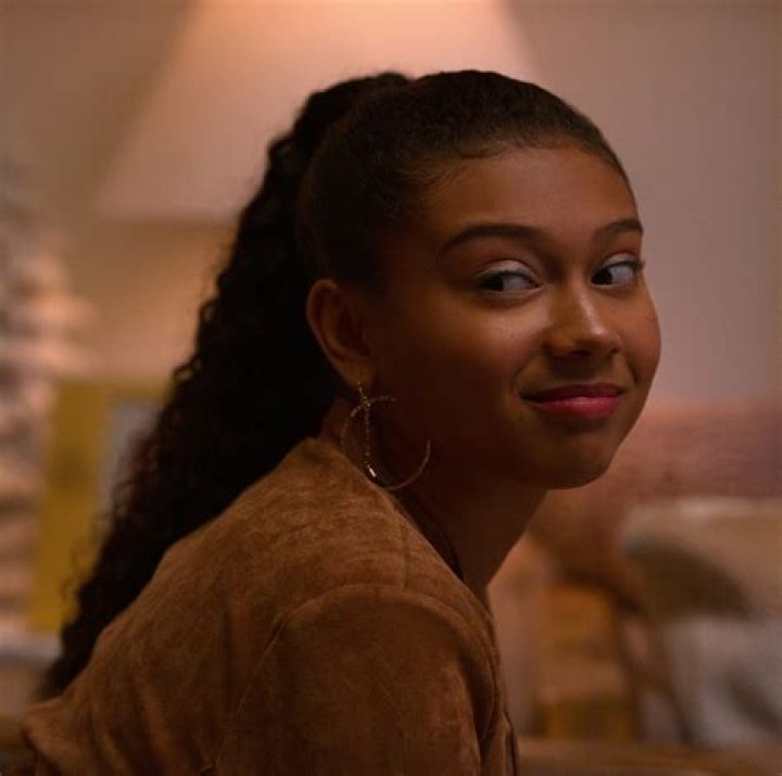 Sierra Capri On My Block (2018) Wiki FANDOM powered by Wikia