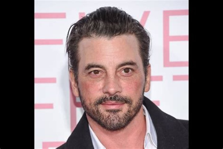 Skeet Ulrich Doesn't Just Have 2 Kids &mdash; He Has Twins! in 2021 Skeet