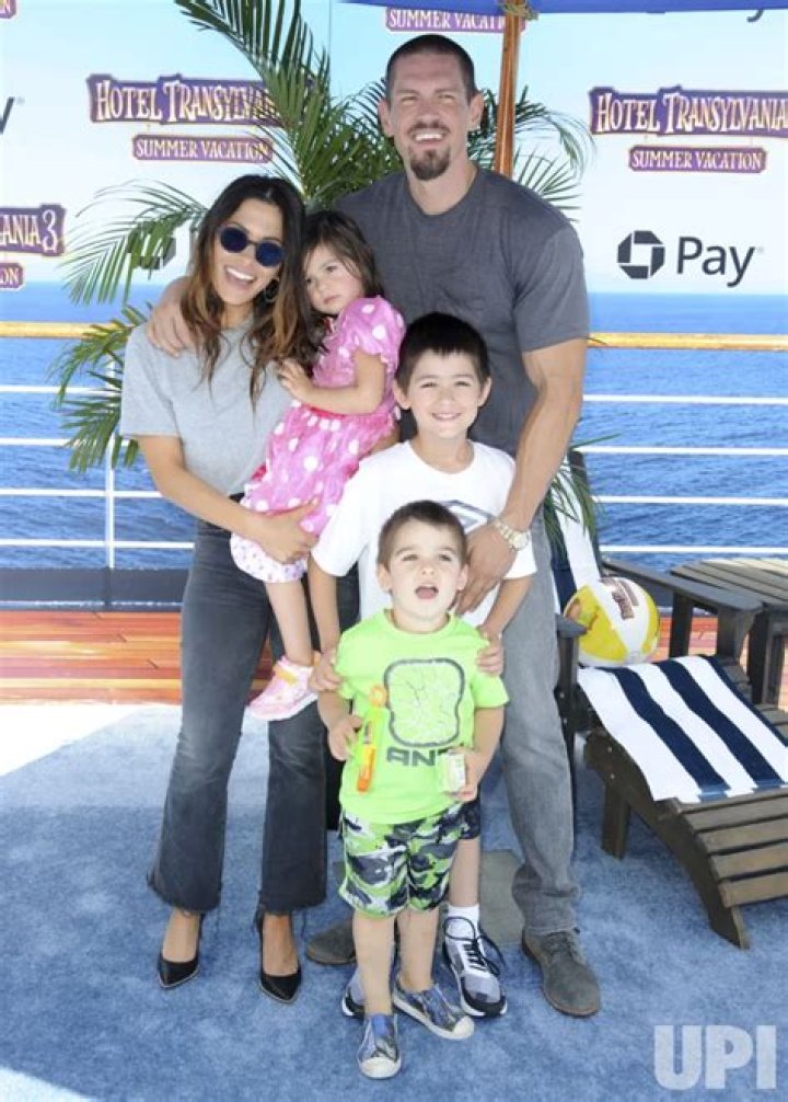 Violet Moon Howey Is Sarah Shahi's Daughter with Steve Howey &mdash;Facts