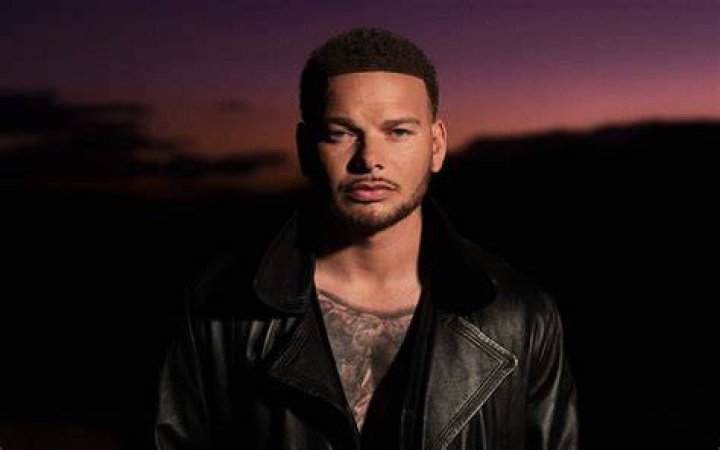 What is Kane Brown's ethnicity? Country star thought he was White until