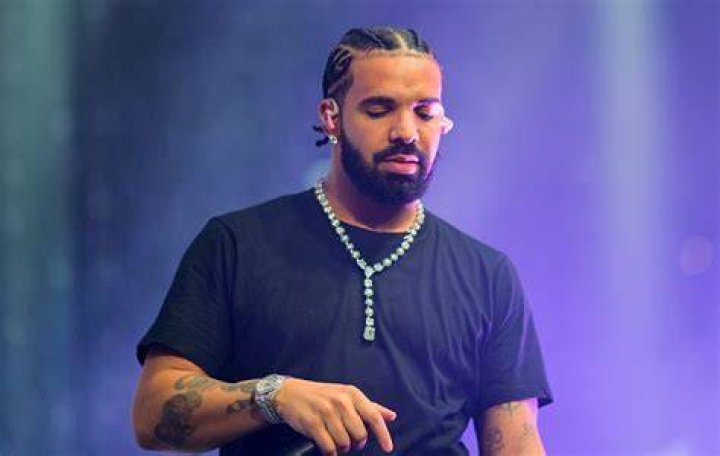 Who Is Drake's Wife's Trainer Hamza Lavezzi?