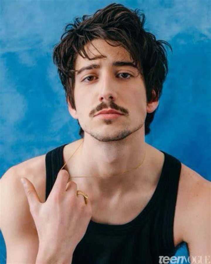 Who is Milo Manheim's Wife? Is he Married? The Little Facts
