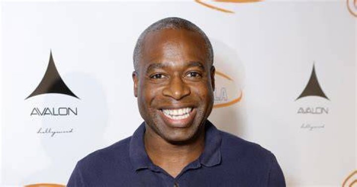 Why Did Phill Lewis Get Arrested? &mdash; 'The Suite Life' Star's Dark Past